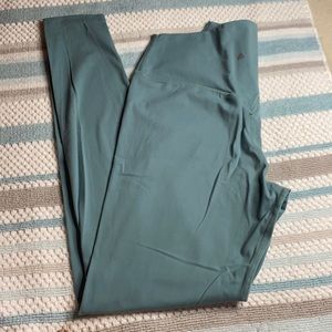 Balance Athletica lagoon OG leggings